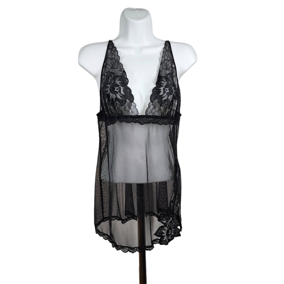 VICTORIA'S SECRET LACE AND MESH LINGERIE - Picture 1 of 9